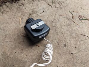 Linear safety sensor back clip